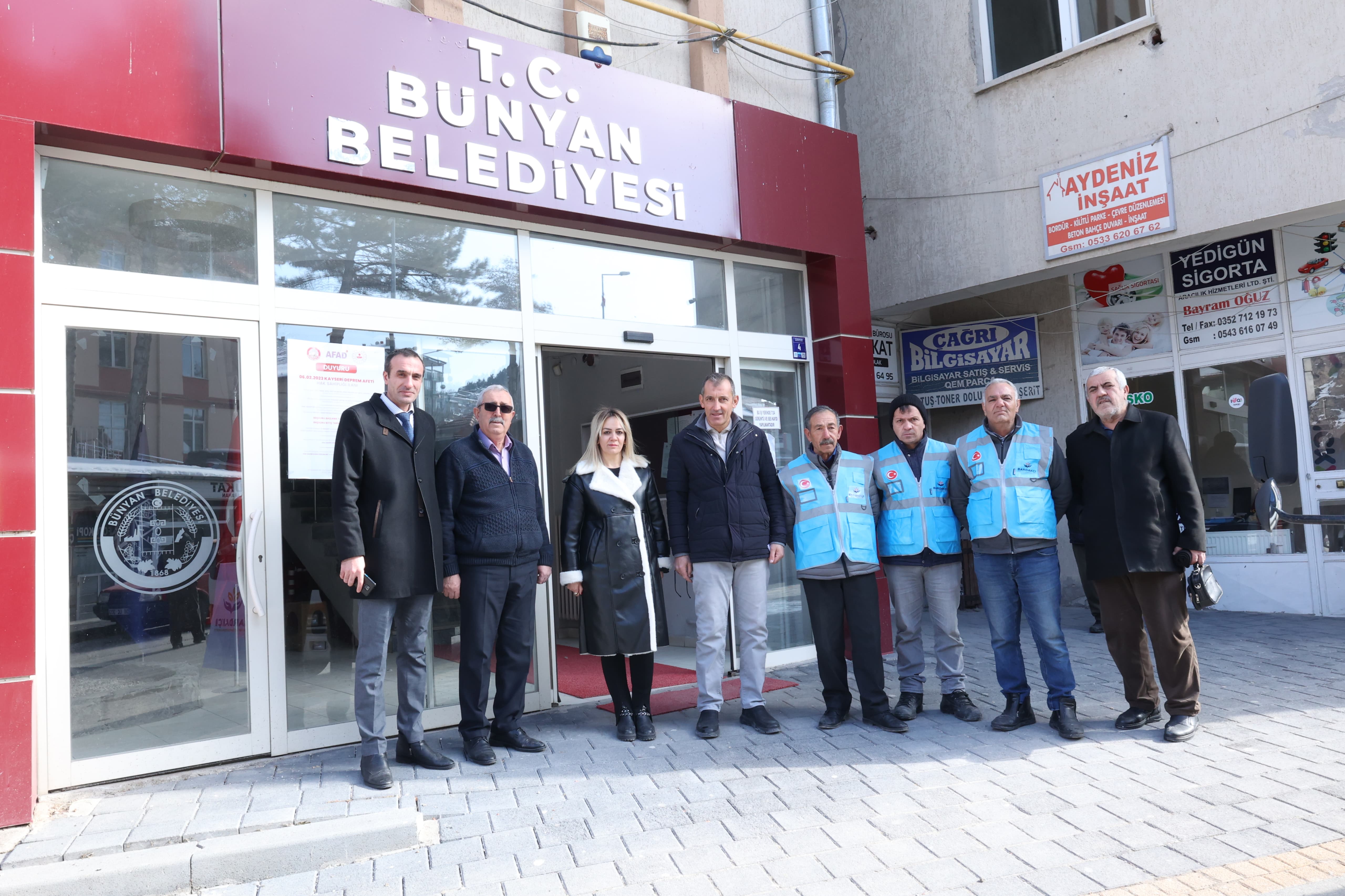 Dernek kurucularımız Ali Kaynar ve Bekir Kaynar’ın Akülü tekerlekli sandalye dağıtımından bazı kareler.