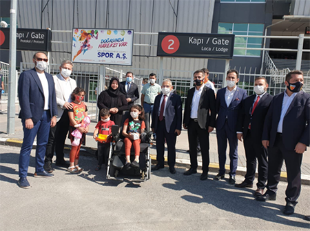 Dernek kurucularımız Ali Kaynar ve Bekir Kaynar’ın Akülü tekerlekli sandalye dağıtımından bazı kareler.